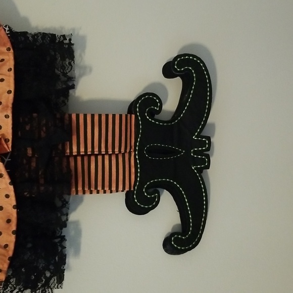 Halloween Themed 13"×72" Table Runner - Picture 2 of 8